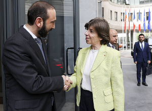 Հայաստանը չի պատրաստվում ներգրավվել Լաչինի միջանցքի ռեժիմի փոփոխության վերաբերյալ որևէ բանակցության մեջ․ Միրզոյան