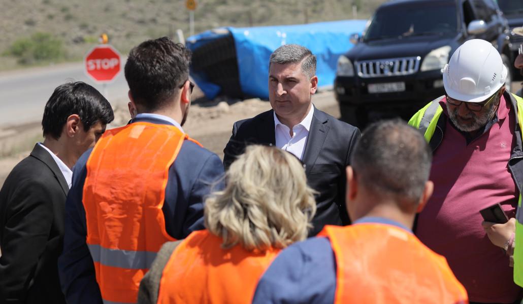 345463739_2033888043618378_8946287321962597090_n