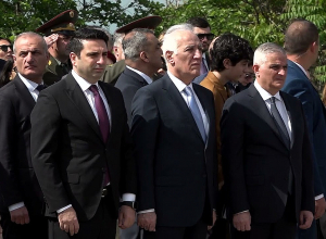 По случаю Дня Победы и мира Президент Ваагн Хачатурян посетил парк «Победа»