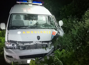 Իջևան-Նոյեմբերյան ավտոճանապարհին շտապօգնության ավտոմեքենան կողաշրջվել է