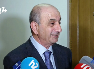 Россия пытается взвалить на плечи Армении свои проблемы: Виген Хачатрян