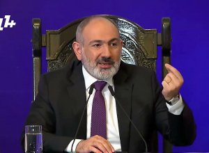 Ոչ, կադրերը չեմ նայել. Փաշինյանը՝ իր որդու՝  մեքենա նստելու տեսանյութի մասին