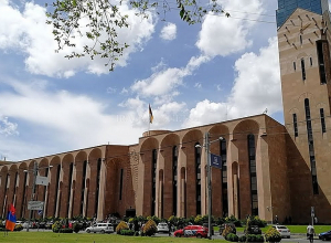 Երեւան քաղաքի Ավագանու նիստը՝ ՈՒՂԻՂ