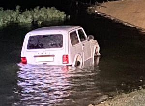 Փրկարարները ջրամբարից դուրս են բերել ավտոմեքենան