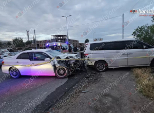 Toyota corolla-ն եւ Hyundai-ն բախվել են իրար. կան վիրավորներ. Shamshyan.com