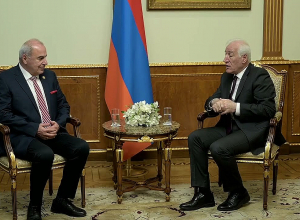 Վահագն Խաչատուրյանն ընդունել է Հայաստանում Վրաստանի դեսպան Գիորգի Շարվաշիձեին