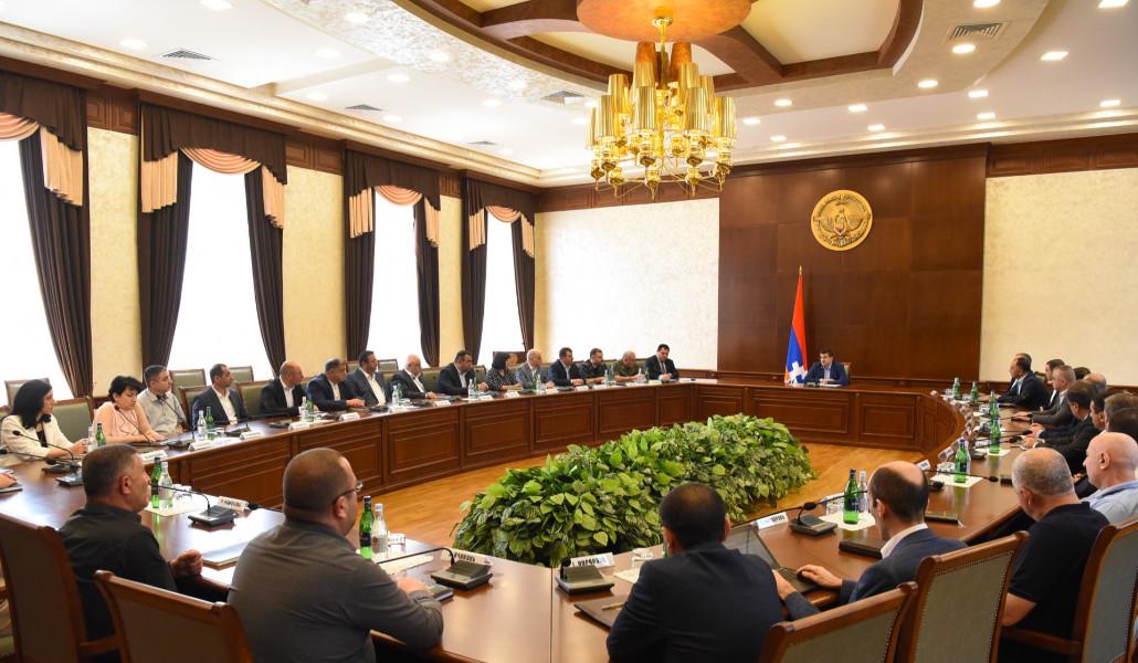 thumbnail_010623Khorhrdakcutyun (1)