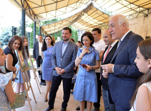 Նախագահի նստավայրում տեղի է ունեցել փոքրիկ ստեղծագործողների ցուցահանդես