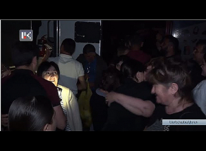 Խաղաղապահները քաղաքացիներ են տեղափոխել փակ միջանցքով․100-ից ավել դեռ հերթում են