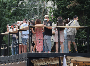 Երևանյան երեկո՝ պարուրված գինու շնչով․ Ֆոտոշարք