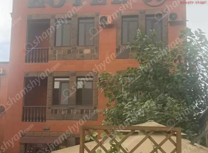 Էջմիածնի հյուրանոցի համարներից մեկում հայտնաբերվել է գլխի մասում հրազենային վնասվածքով տղամարդու դի․ Shamshyan.com