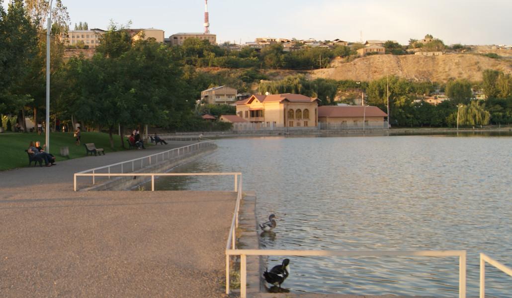 Վարդավառի_լիճ,_2015,_ArmAg_(1)