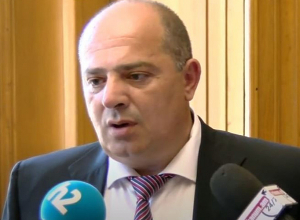 Анклавы не были созданы после революции, и у нас есть земли на их территории, и у Азербайджана