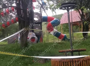 Դեբեդ գյուղի գյուղապետարանի մոտ՝ խաղահրապարակում, 11-ամյա աղջնակի դի է հայտնաբերվել