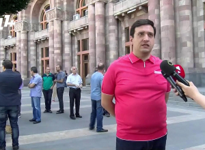 Ֆիրդուսի բնակիչների բողոքի ակցիան․ ՈՒՂԻՂ