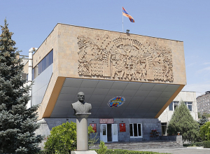 Վազգեն Սարգսյանի անվան ռազմական  և Մարշալ Արմենակ Խանփերյանցի անվան ռազմական ավիացիոն համալսարանները կմիաձուլվեն
