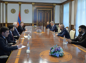 Ваагн Хачатурян принял делегацию во главе с членом совета директоров Фонда Фридриха Науманна за Свободу Марен Яспер-Винтер