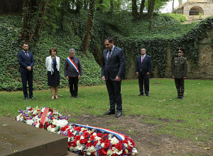 ՀՀ ՊՆ-ն Ֆրանսիայում այցելել է Միսաք Մանուշյանի և նրա խմբի 21 անդամների հիշատակը հավերժացնող հուշահամալիր
