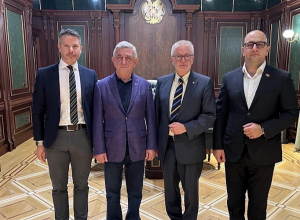 Սերժ Սարգսյանը հանդիպել է Եվրոպական ժողովրդական կուսակցության գործիչների հետ