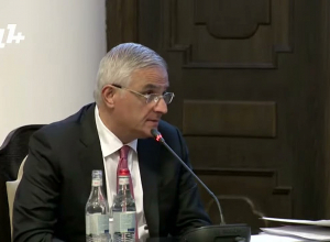 Տաքսի ծառայությունները կբերվեն հարկային դաշտ․ Կառավարությունն ընդունեց նախագծերի փաթեթը