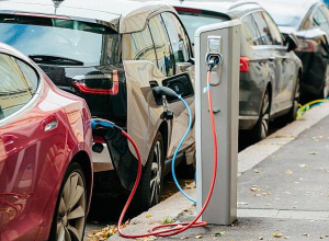 ԵՄ-ն արգելել է էլեկտրամեքենաների, հիբրիդ և ներքին այրման շարժիչով մեքենաների մատակարարումները Ռուսաստան