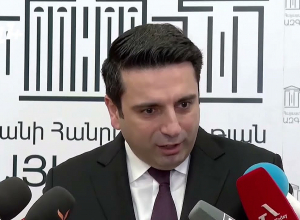 Պետք է պատրաստ լինենք, որ ամեն րոպե հարձակում կարող է լինել. Ալեն Սիմոնյանի ճեպազրույցը