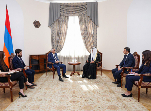 Փոխվարչապետ Մհեր Գրիգորյանն ընդունել է Հայաստանում Բահրեյնի դեսպանին