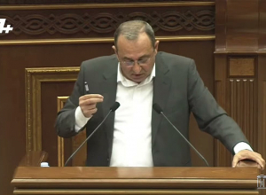 2019թ․-ին հպարտ ասում էիք՝ Սևանից ջրի բացթողումը բացառվում է․ Արծվիկ Մինասյան