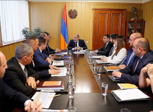 Վարչապետին են ներկայացվել Արարատի մարզպետարանի 2022թ  գործունեության հաշվետվությունը