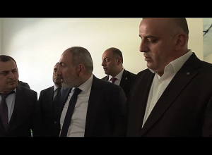 Մասիսում վարչապետը ծանոթացել է ԲԿ ի, մանկապարտեզի կառուցմանը և ճանապարհների հիմնանորոգմանը