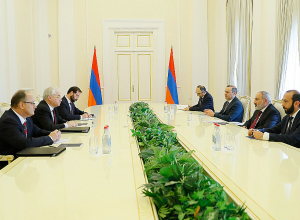 Пашинян принял Игоря Ховаева