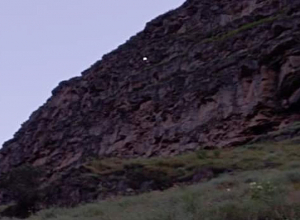 Մնացել էր ժայռի վրա ու չէր կարողացել իջնել