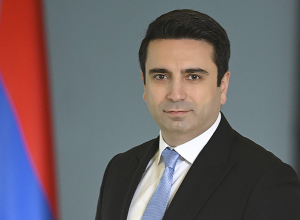 Ален Симонян направил официальное письмо международным партнёрам в связи с кризисом в Лачинском коридоре