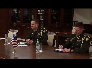 Պապիկյանն ընդունել է ԱՄՆ դեսպանության ռազմական կցորդ գնդապետ Գրեգորի Փայփսին