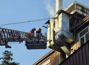 Հրդեհ է բռնկվել Երևանի Ամիրյան փողոցի շենքերից մեկում