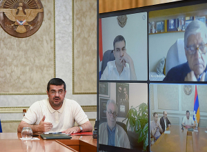 Արայիկ Հարությունյանը զանգ-հանդիպում է ունեցել Լուիս Մորենո Օքամփոյի հետ