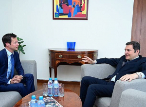 Ֆրանսիայի «Հանրապետականներ»-ի պատվիրակության ղեկավարը Հայաստանում է