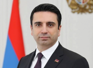 Ազգային ժողովի նախագահ Ալեն Սիմոնյանը վիրահատվում է