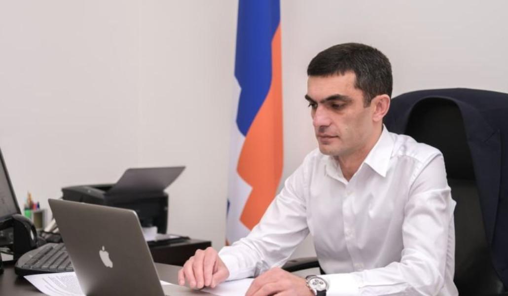 զզ