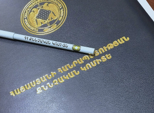 Հրազդանի 45-ամյա բնակիչը և ոստիկանները միմյանց մեղադրում են բռնություն գործադրելու մեջ