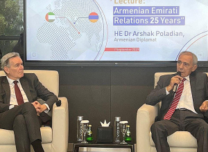 ԱՄԷ-ում Հայաստանի առաջին դեսպան Արշակ Փոլադյանը հանդես է եկել դասախոսությամբ
