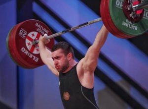 Ծանրորդ Ռաֆիկ Հարությունյանը փոքր բրոնզե մեդալ է նվաճել աշխարհի առաջնությունում