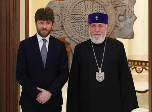 Ամենայն Հայոց Կաթողիկոսն ընդունեց ՀՀ-ում Ֆրանսիայի նորանշանակ դեսպանին