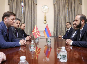 Арарат Мирзоян и действующий председатель ОБСЕ обсудили последствия широкомасштабной агрессии Азербайджана в НК