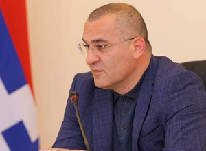 Պետք է արագ իրագործել առաջնային խնդիրները լուծող ծրագրեր. Արցախի պետական նախարարը խորհրդակցություն է անցկացրել