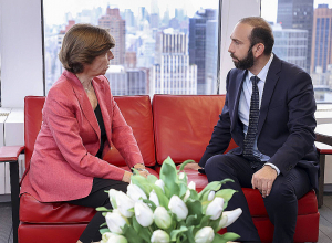 Արարատ Միրզոյանը հանդիպում է ունեցել Ֆրանսիայի Եվրոպայի և արտաքին գործերի նախարարի հետ