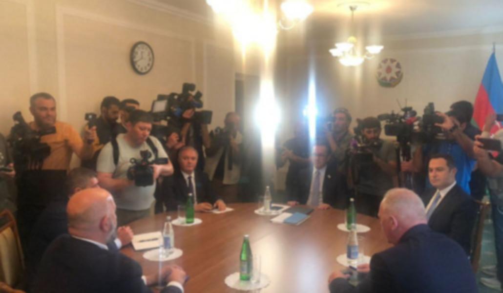 f650bf7232fe3c_650bf7232fe79_thumb.thumb (1)