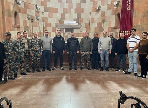 Փրկարարները Ստեփանակերտի Մայր տաճարում այսօր հասցրել են աղոթք բարձրացնել