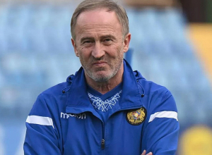 Ալեքսանդր Պետրակովը հրապարակել է Հայաստանի հավաքականի նախնական կազմը