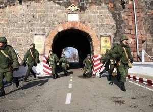 Գյումրիում կրակոցների ձայներ լսելիս խուճապի չմատնվել. ռազմաբազայում զորավարժանքներ են․ համայնքապետարան